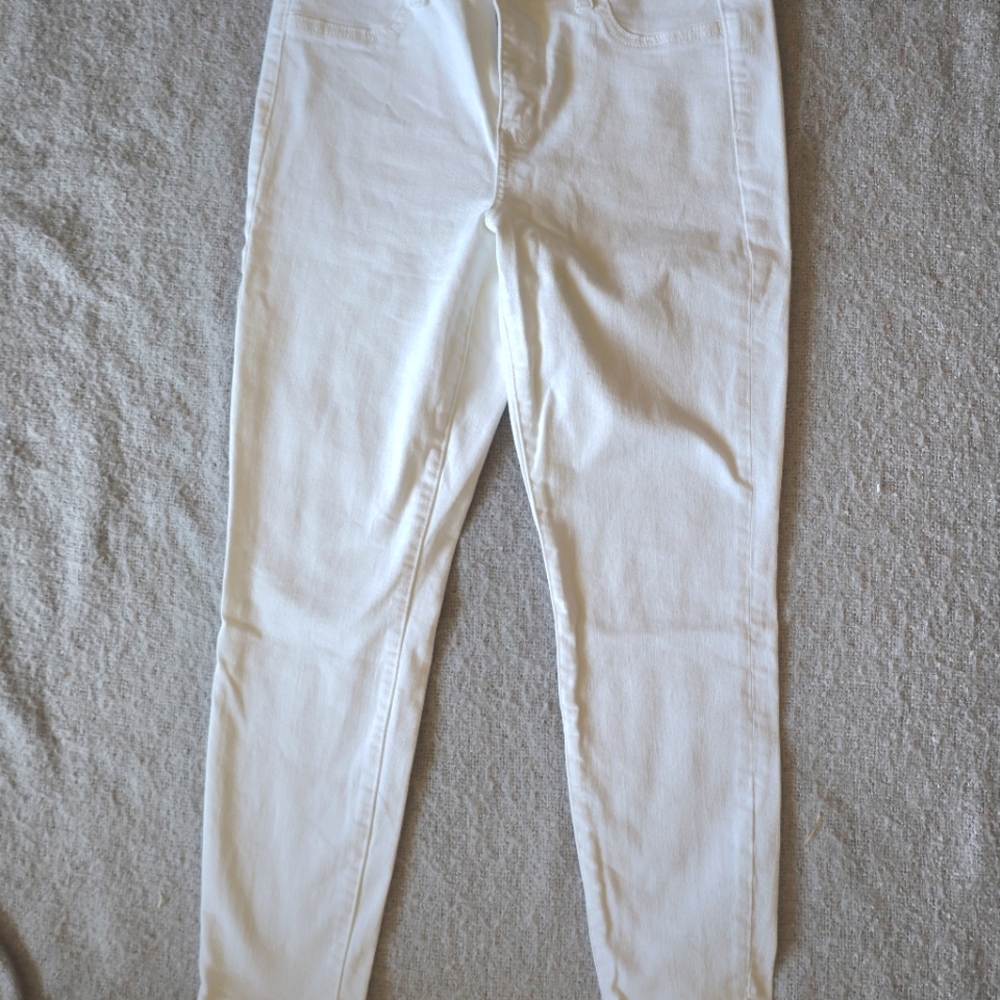 American Eagle High waisted jeans